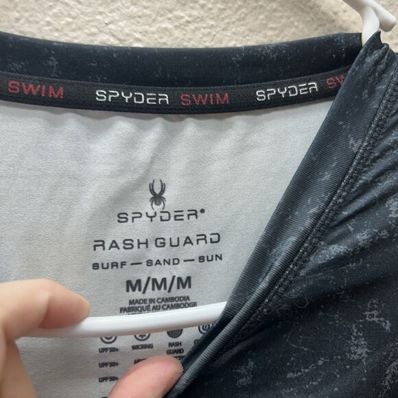 Spyder Rash Guard Long Sleave Swim Shirt Mens Medium Surf Sand Sun UPF 50 Black - Picture 4 of 5